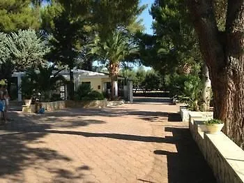 Hotel Villaggio Piano Grande 3*