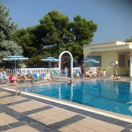 Villaggio Piano Grande Hotel 3*